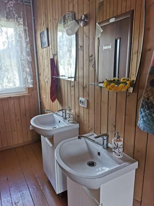 Рада Дараба Hotell Krasnik Exteriör bild
