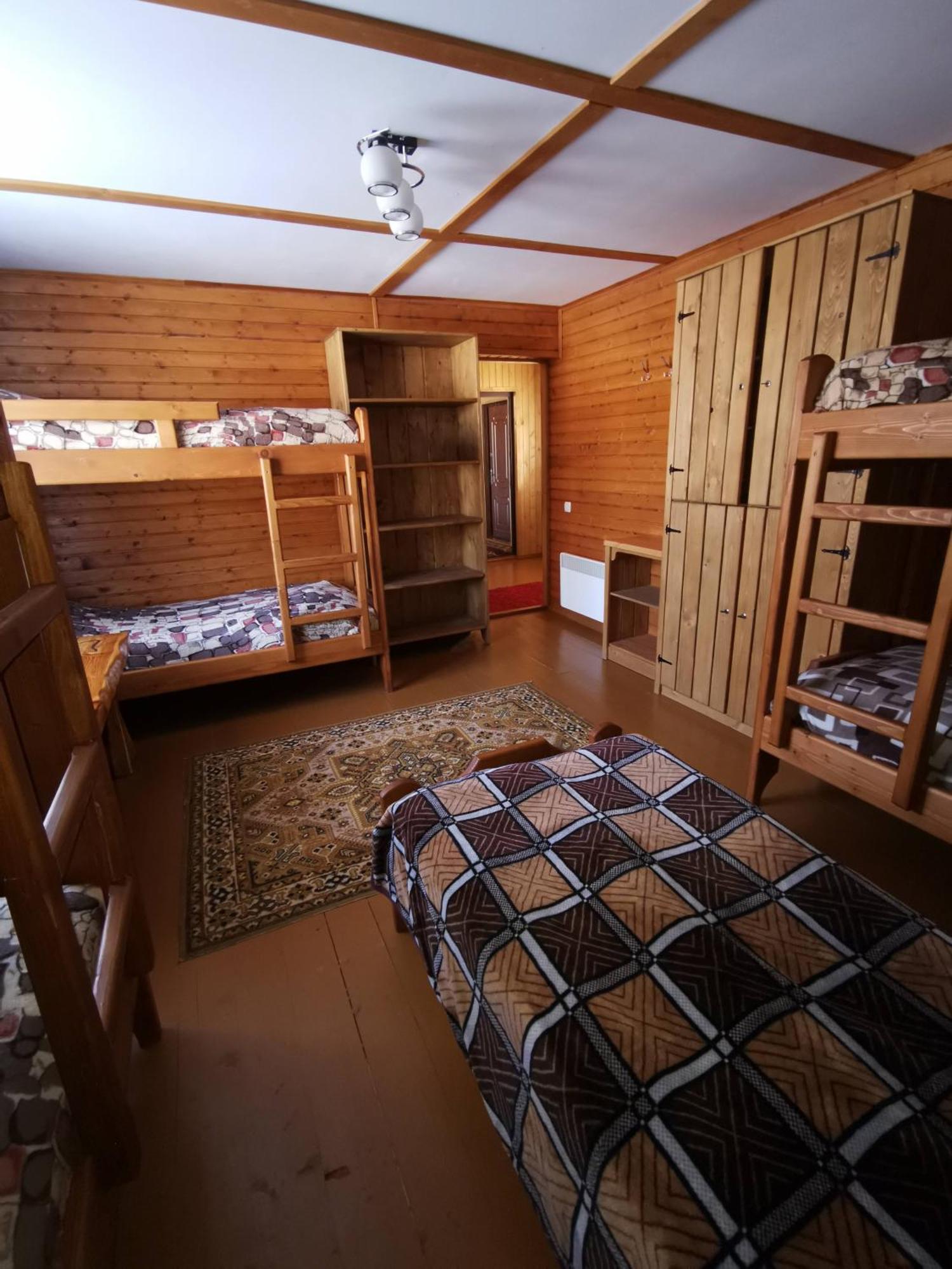 Рада Дараба Hotell Krasnik Exteriör bild