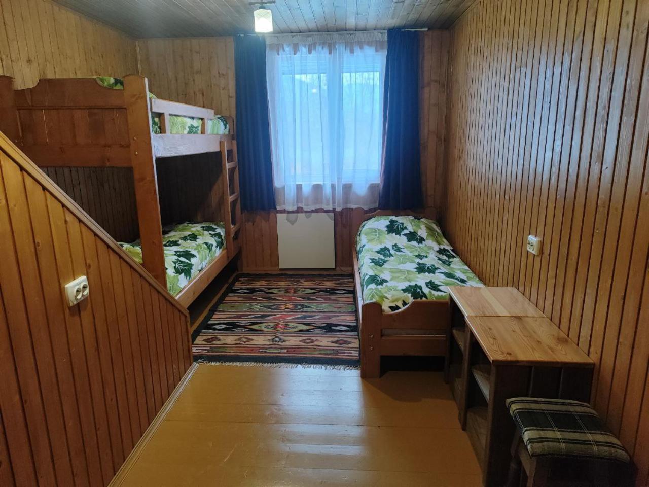 Рада Дараба Hotell Krasnik Exteriör bild