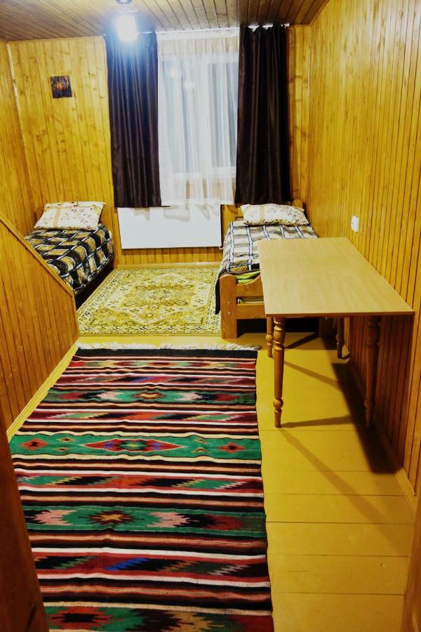 Рада Дараба Hotell Krasnik Exteriör bild