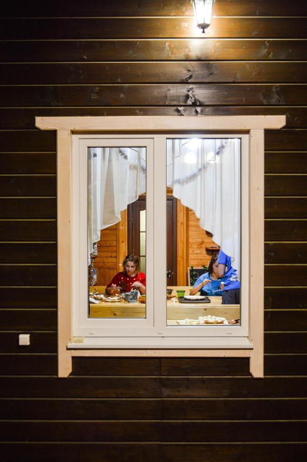 Рада Дараба Hotell Krasnik Exteriör bild